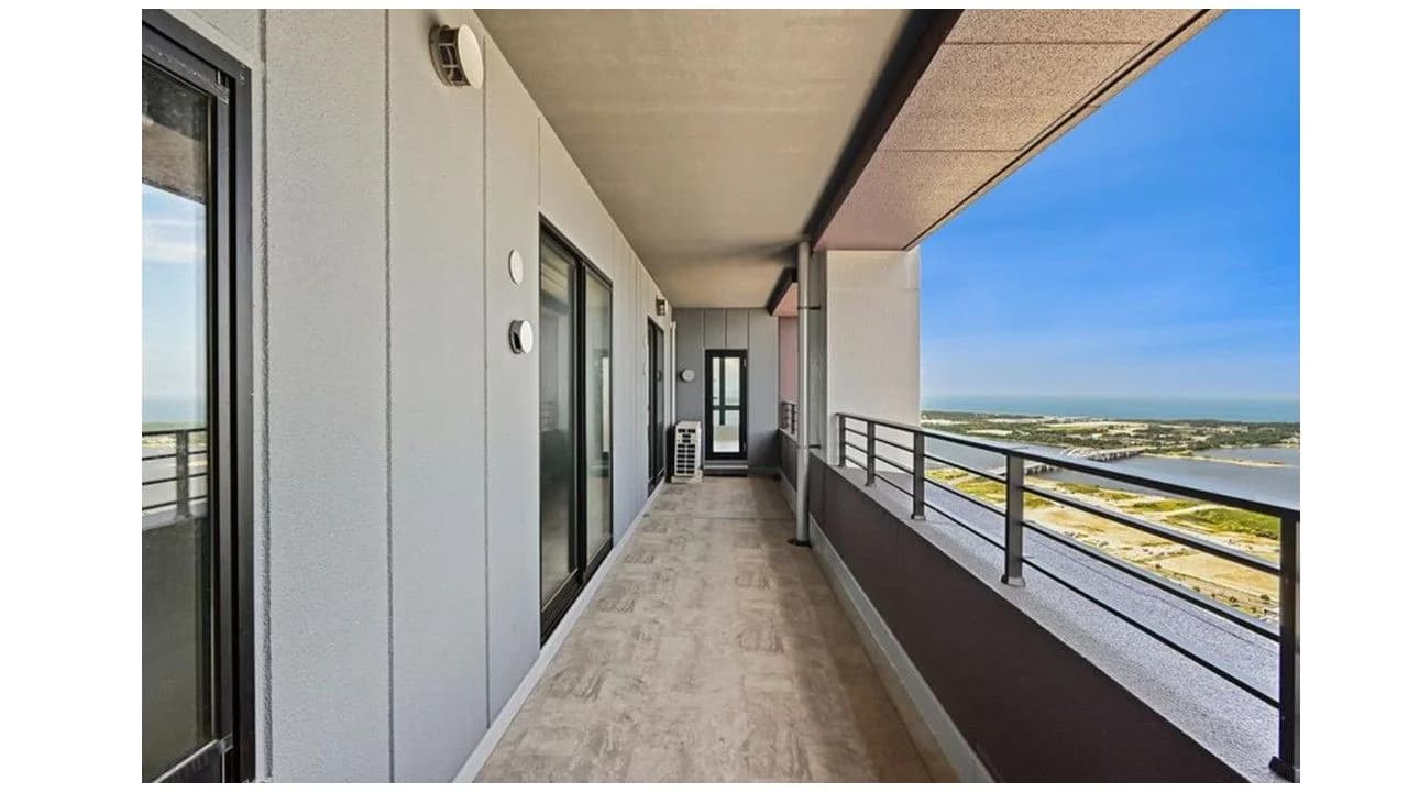 ISLAND CITY OCEAN & FOREST TOWER RESIDENCE WEST