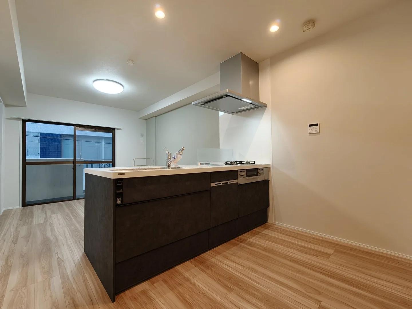 Phoenix Mansion 平尾