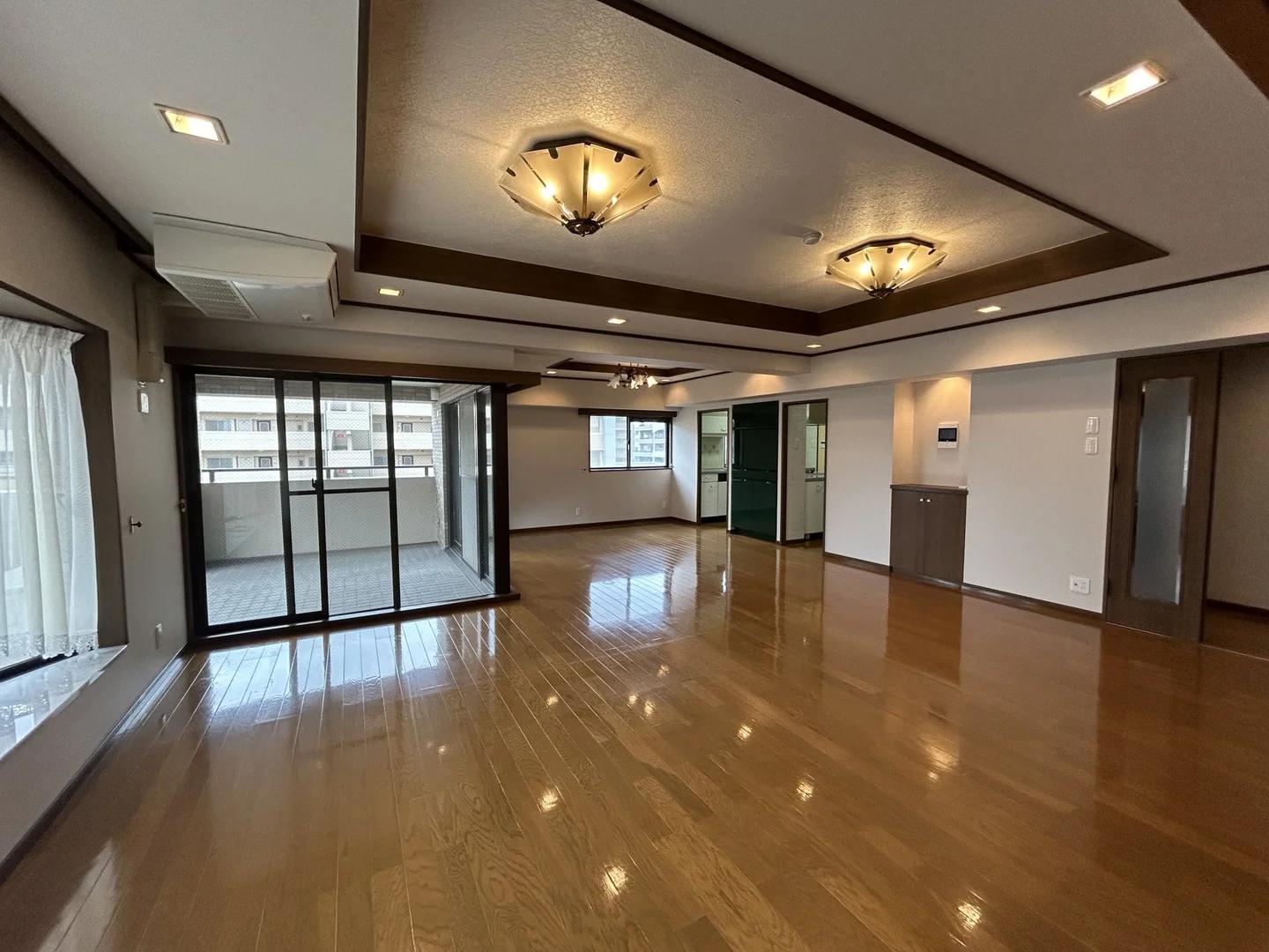URBAN PALACE大濠