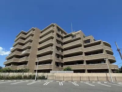 Royal Mansion 新室见