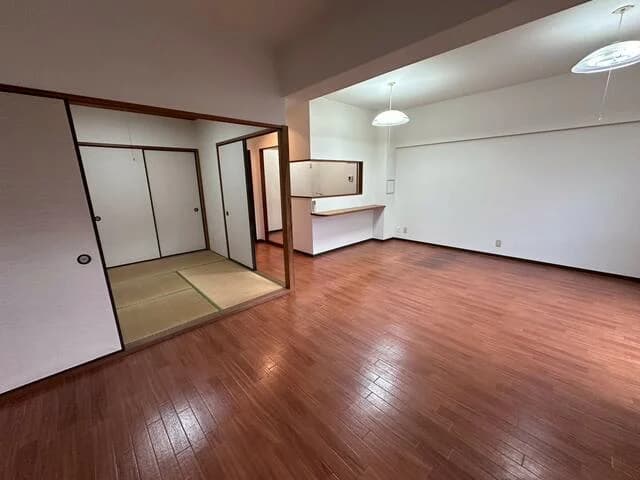 Amour Wajiro Eki