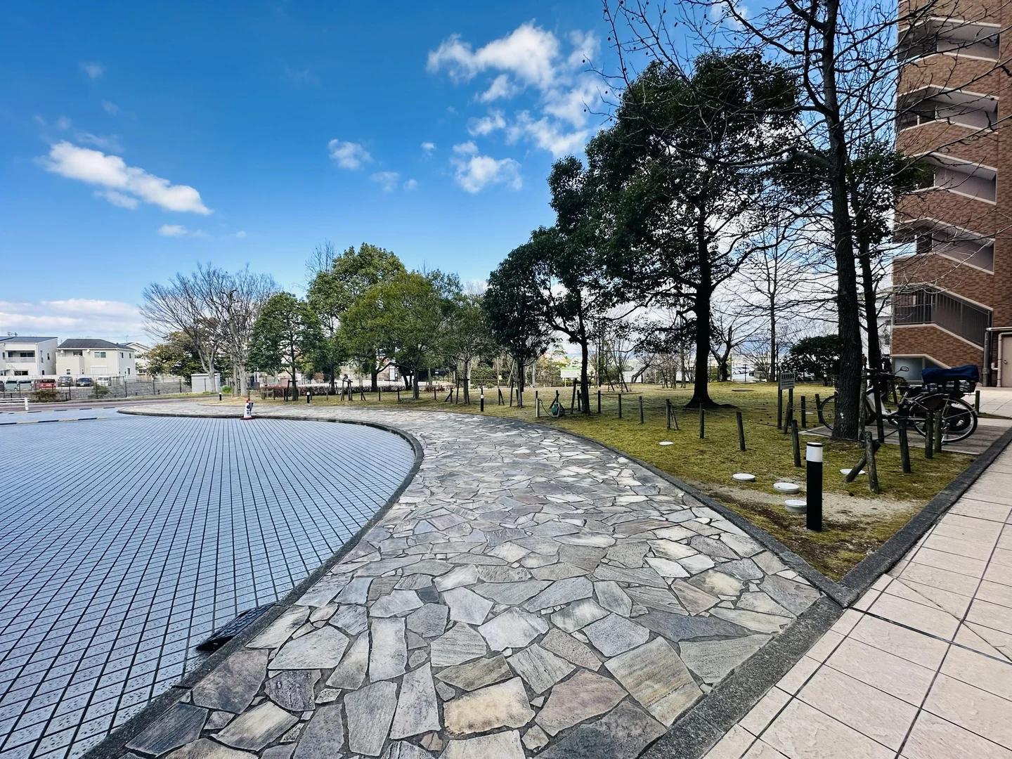 Lake Hills Natame Building 6