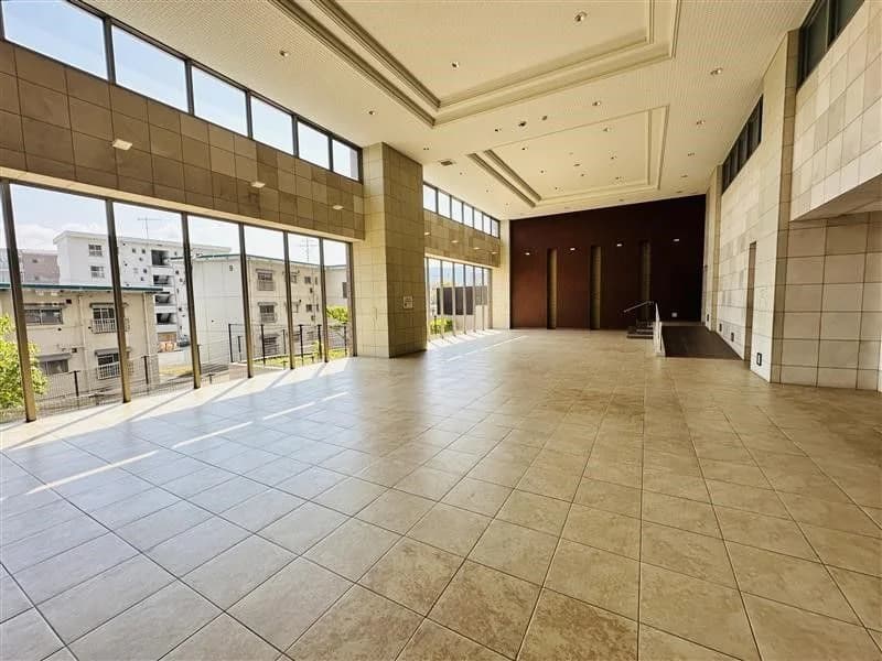 Lake Hills Natame Building 6