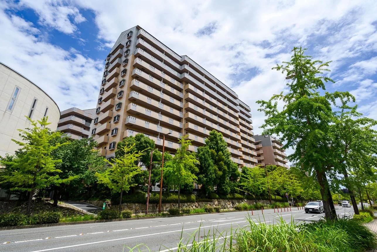 Seaside Momochi Verde Court Building 6