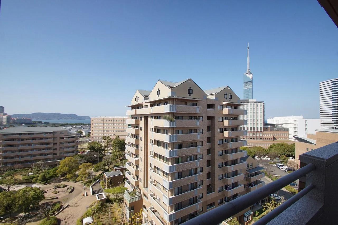 Seaside Momochi Aqua Court Building 5
