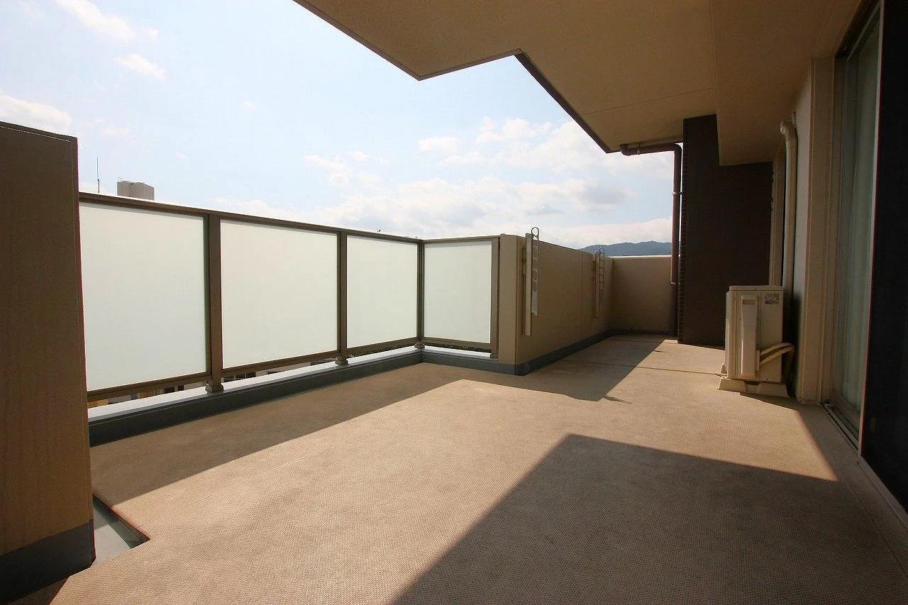 URBAN PALACE 老司Terrace