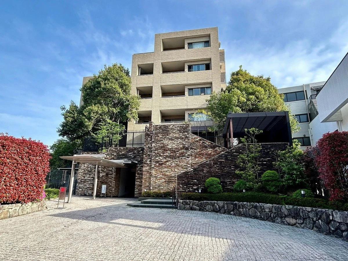 Park Court Akasaka Hilltop Residence