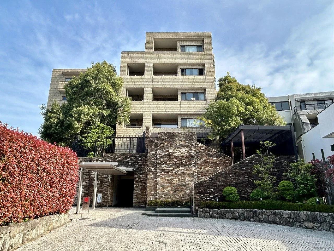 Park Court Akasaka Hilltop Residence