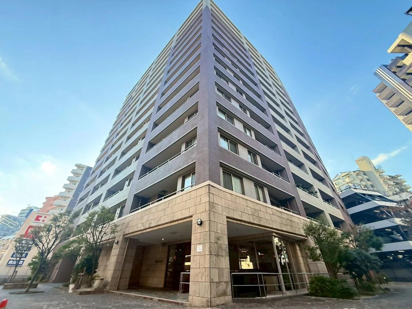 ACROSS Tenjin Center Plaza