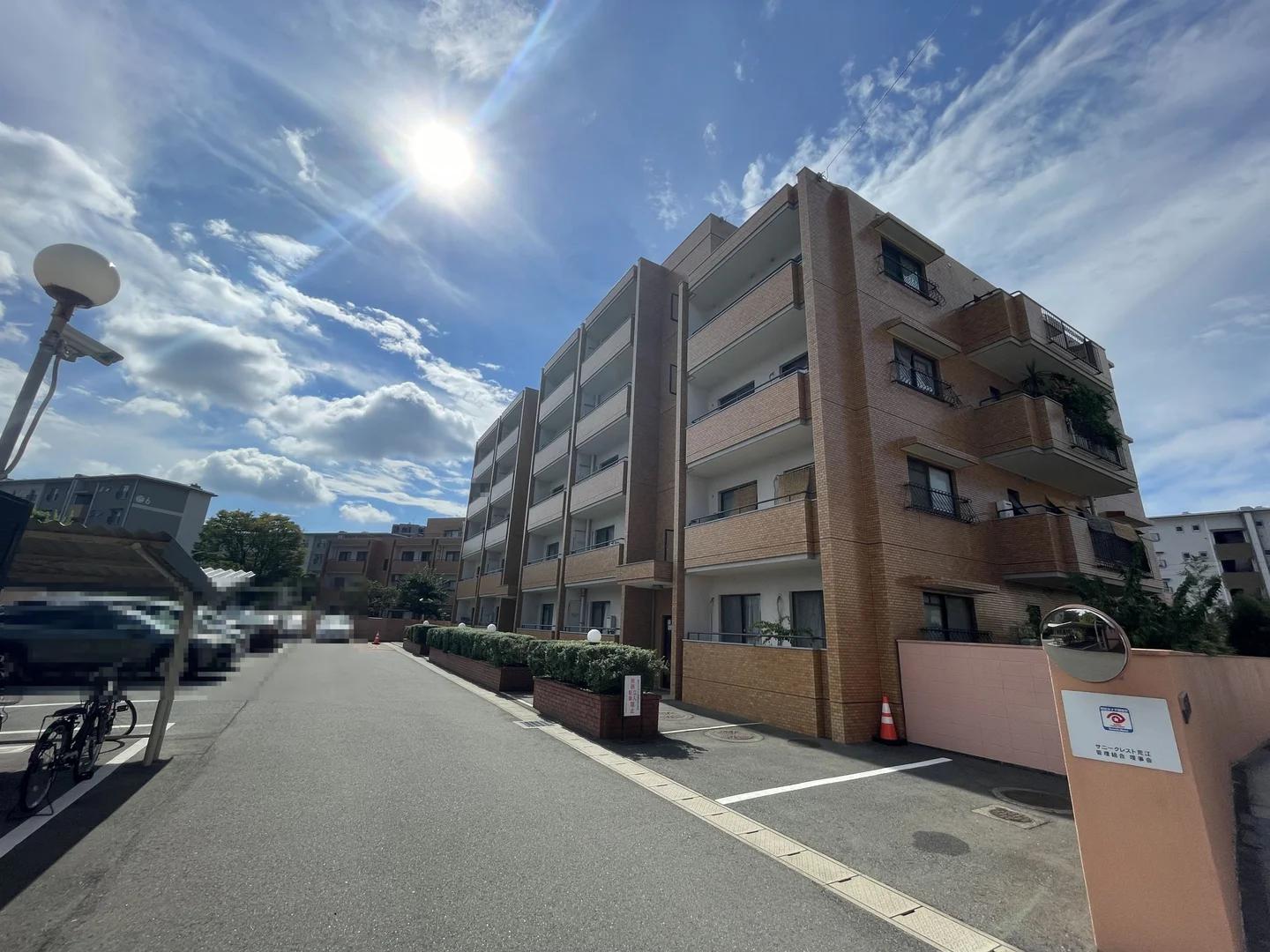 Sunny Crest Arae