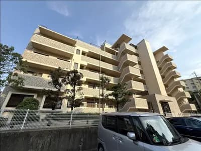 Bellvie 香椎 Building 1