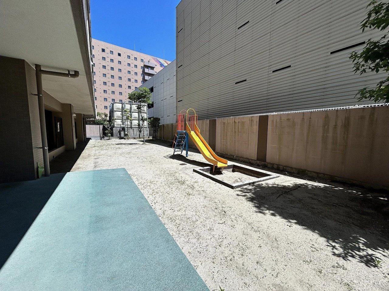 Core Mansion 和白丘Nextage A棟