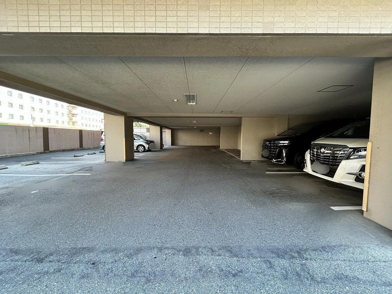 Core Mansion 和白丘Nextage A棟