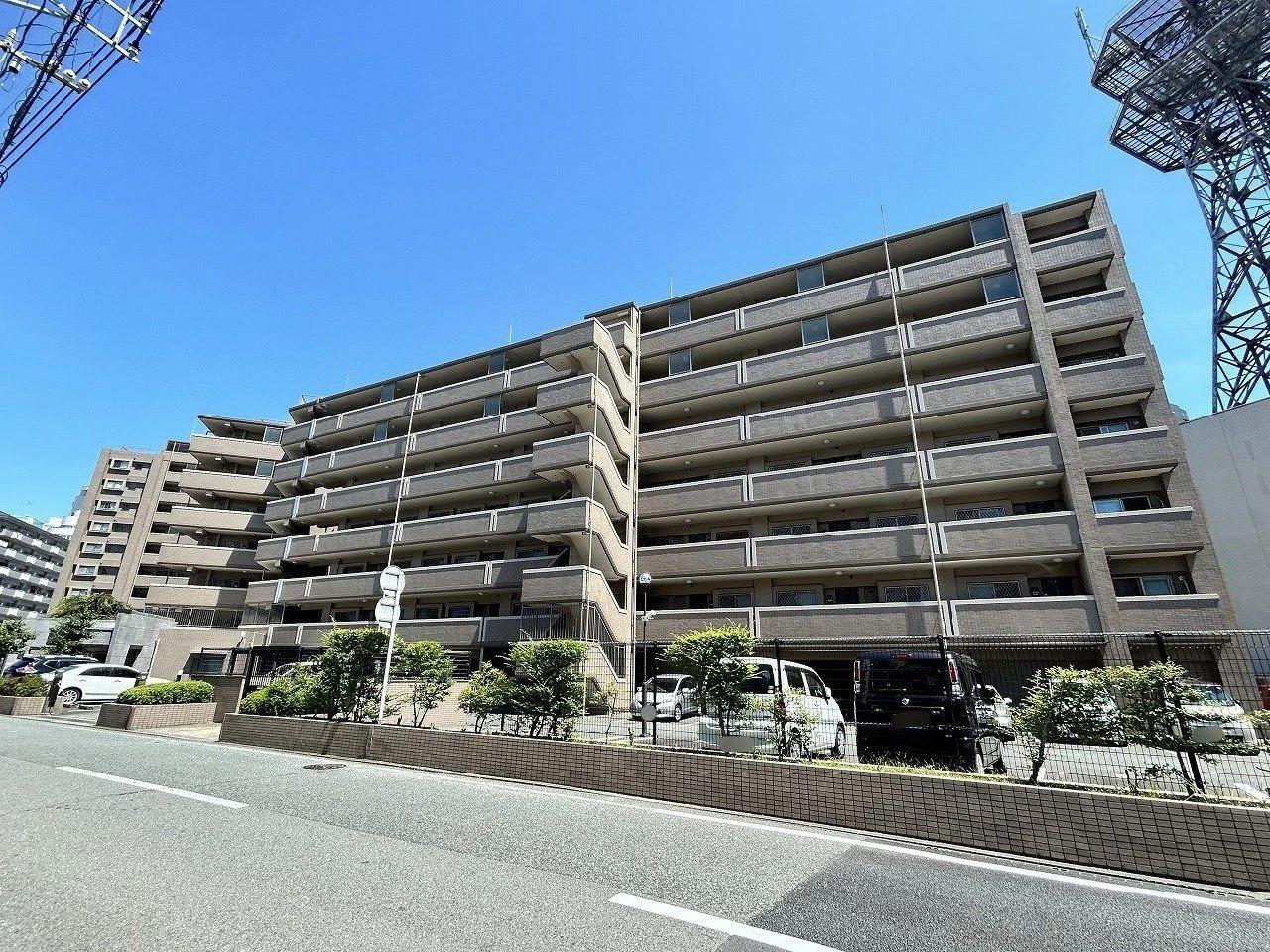 Core Mansion 和白丘Nextage A棟