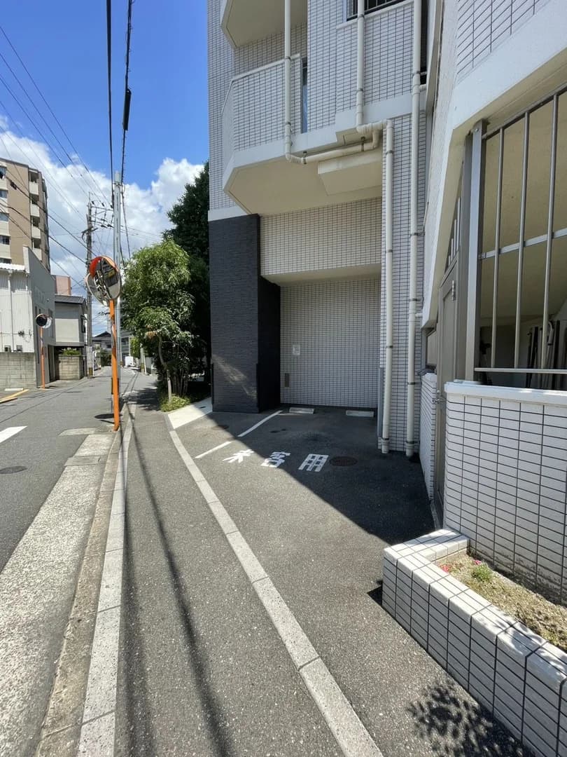 Humain Minoshima Namiki Dori