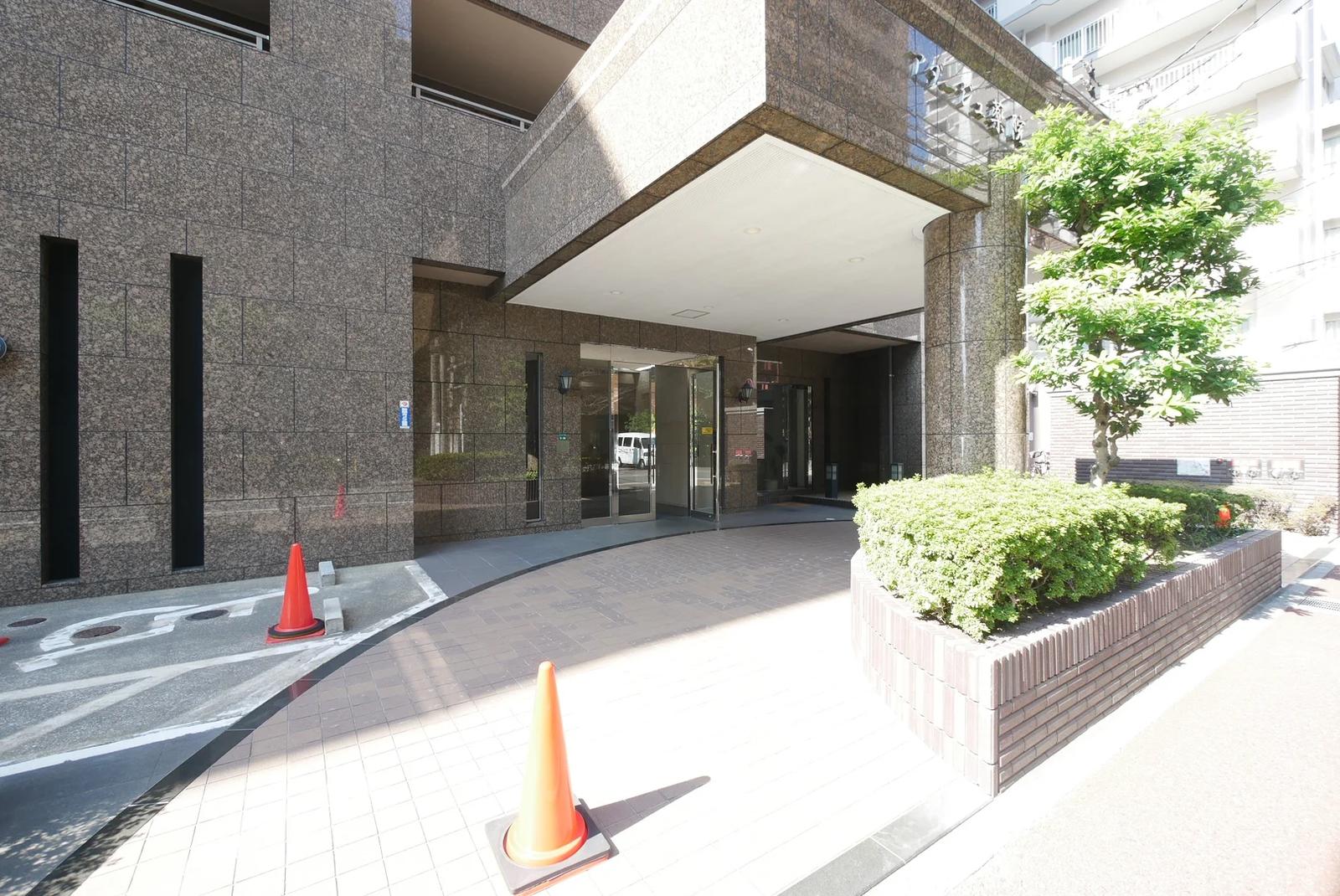 ADAGEYakuin Building 2