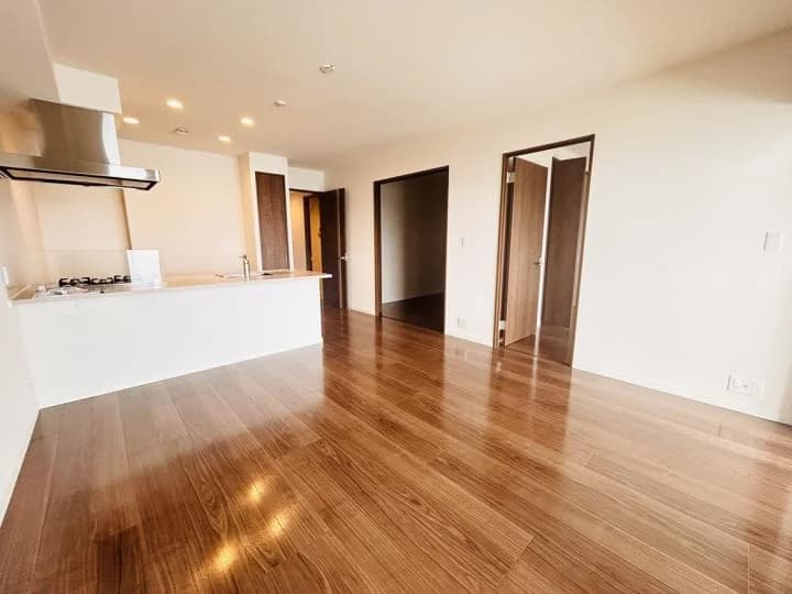 CenterMarks Residence