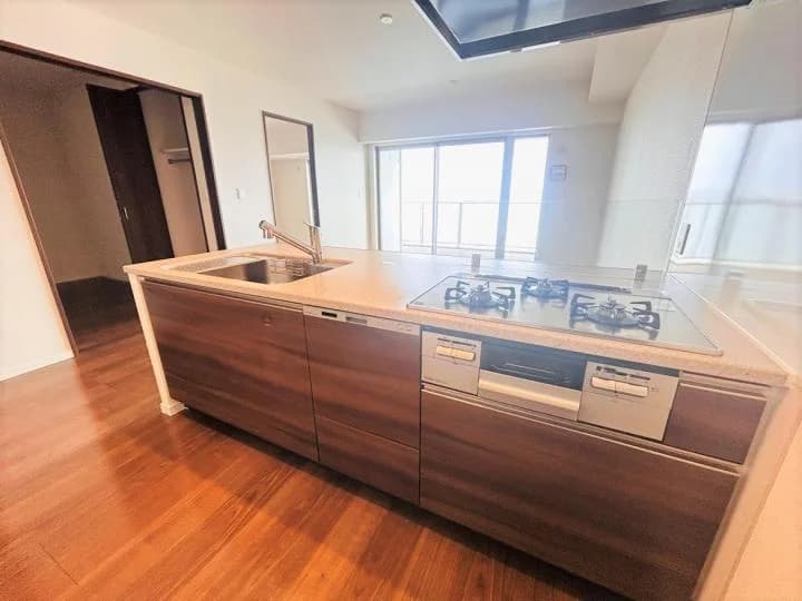 CenterMarks Residence