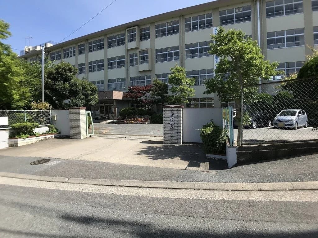 油山団地17棟