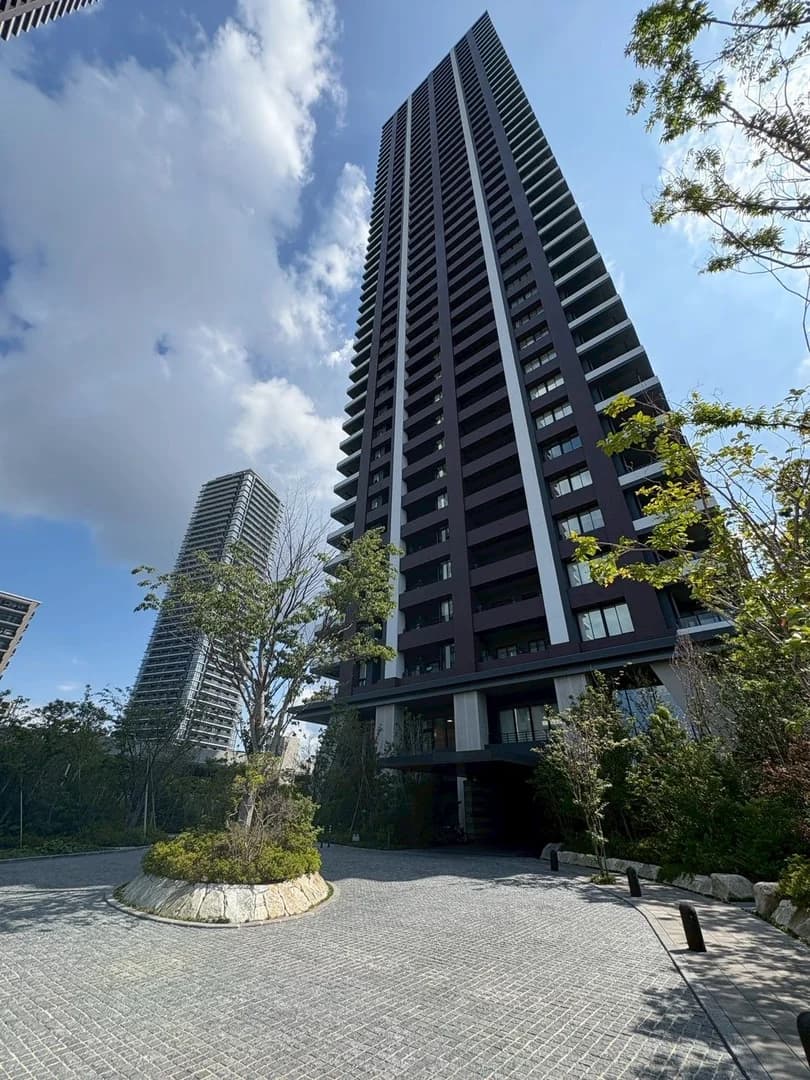 ISLAND CITY OCEAN & FOREST TOWER RESIDENCE EAST