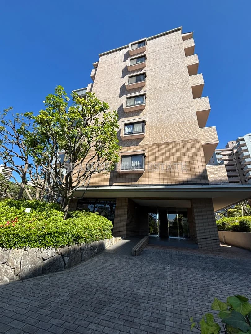 Seaside Momochi Aqua Court Building 8