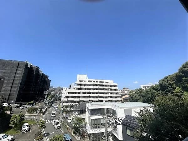 Hills 平尾