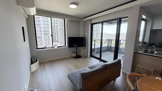 ISLAND CITY OCEAN & FOREST TOWER RESIDENCE WEST